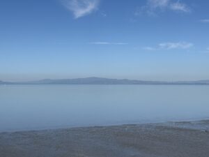A quiet horizon and still water